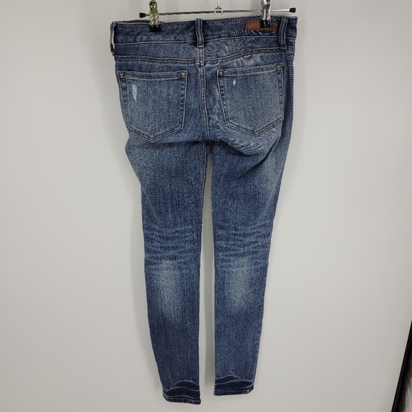 Express Jeans Stella Low Rise Legging Jeans - Picture 6 of 6